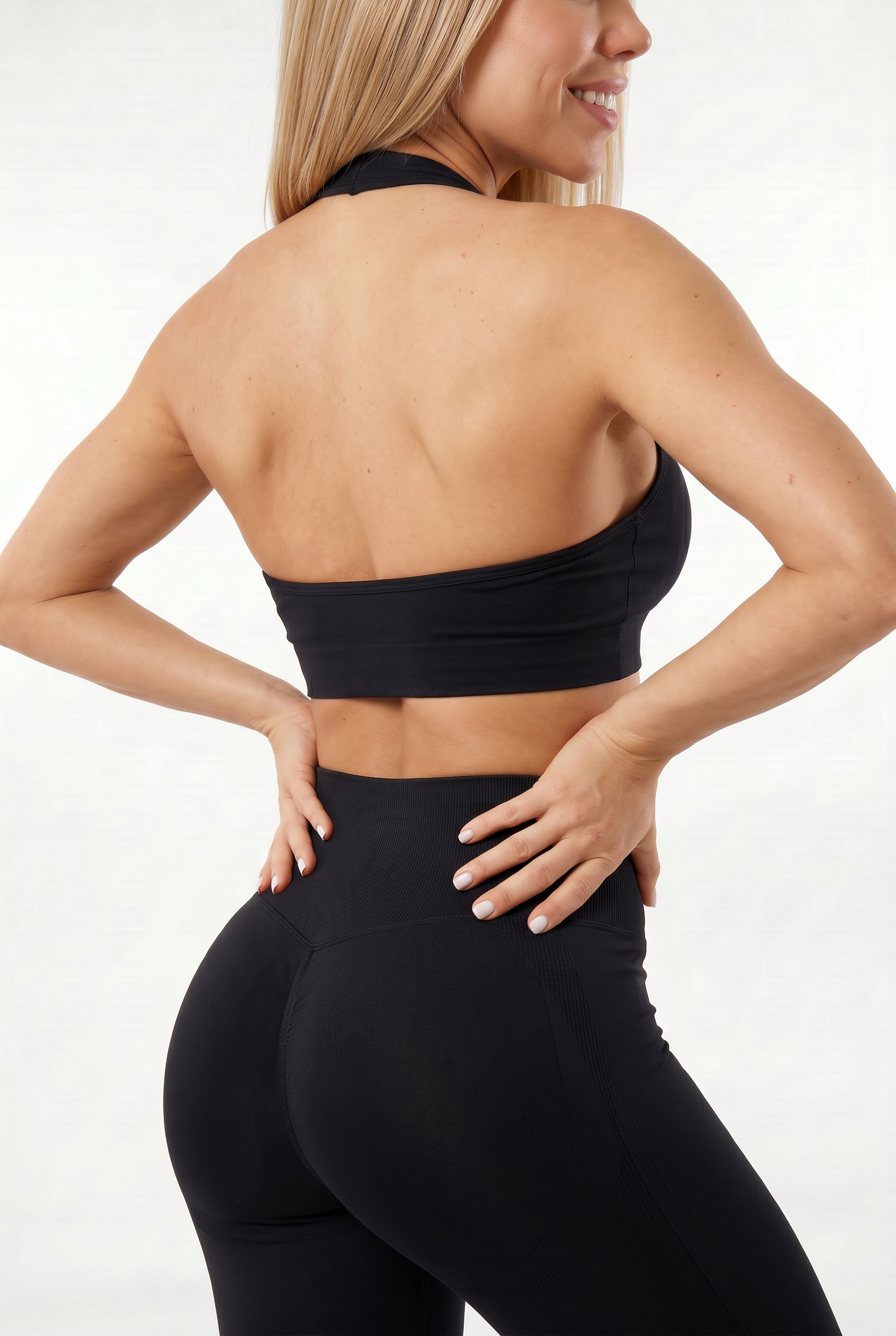 VYVAE High-Intensity Sports Bra Black - Back