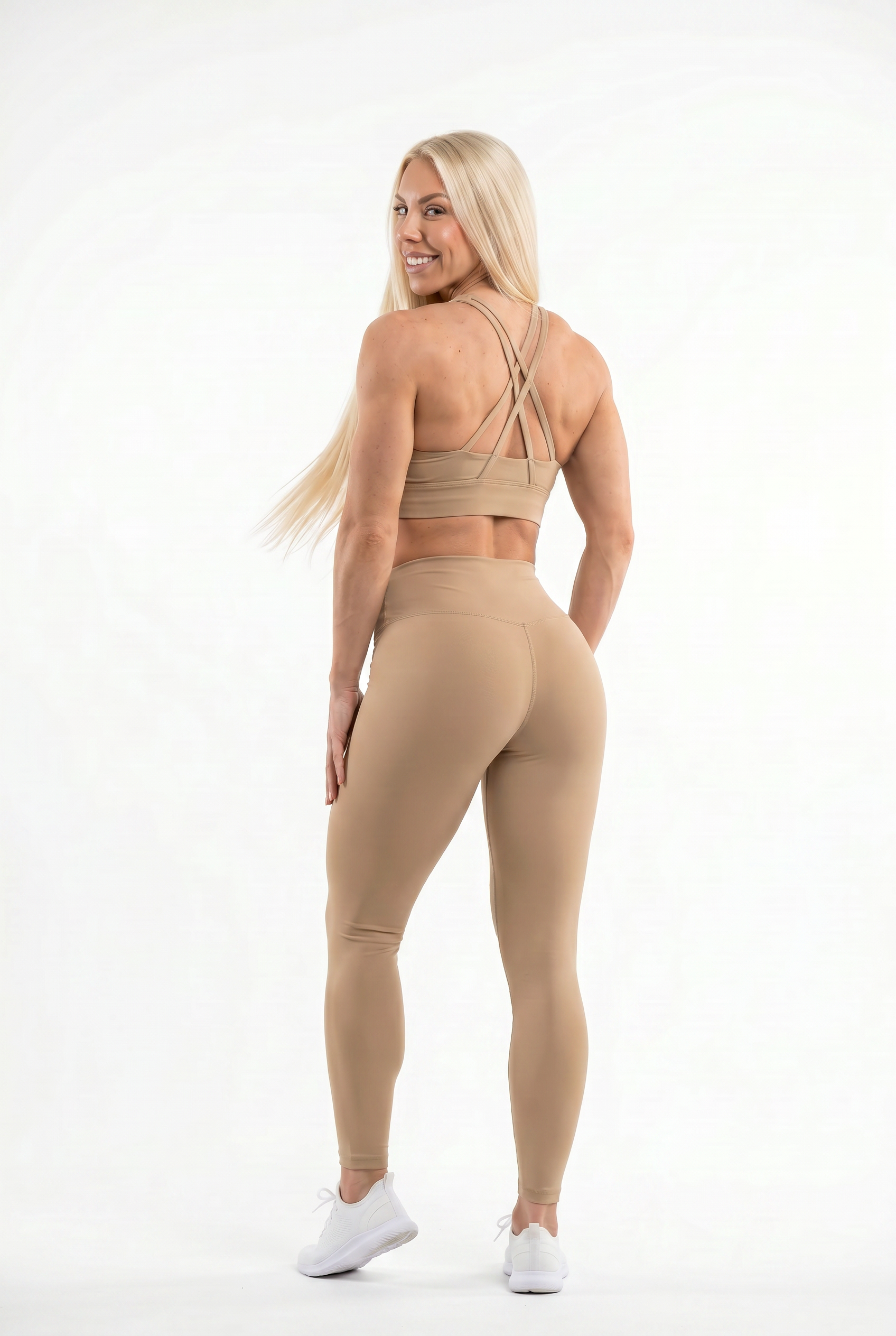 VYVAE Push-Up Yoga Set Chocolate - Front