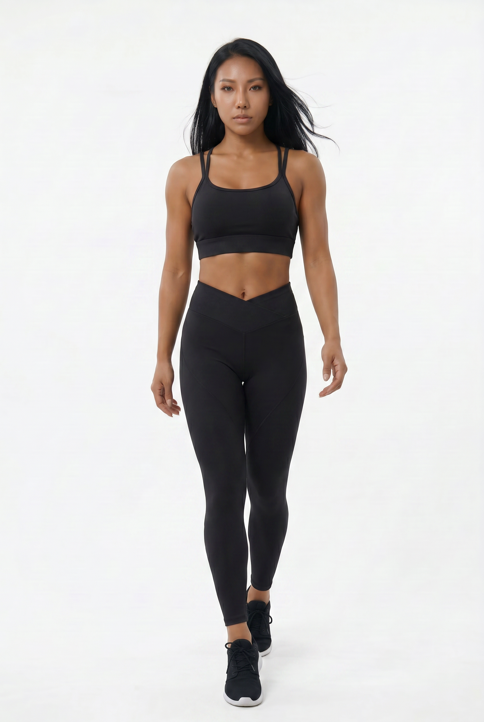 VYVAE Quick-Dry Sports Bra Black - Walking