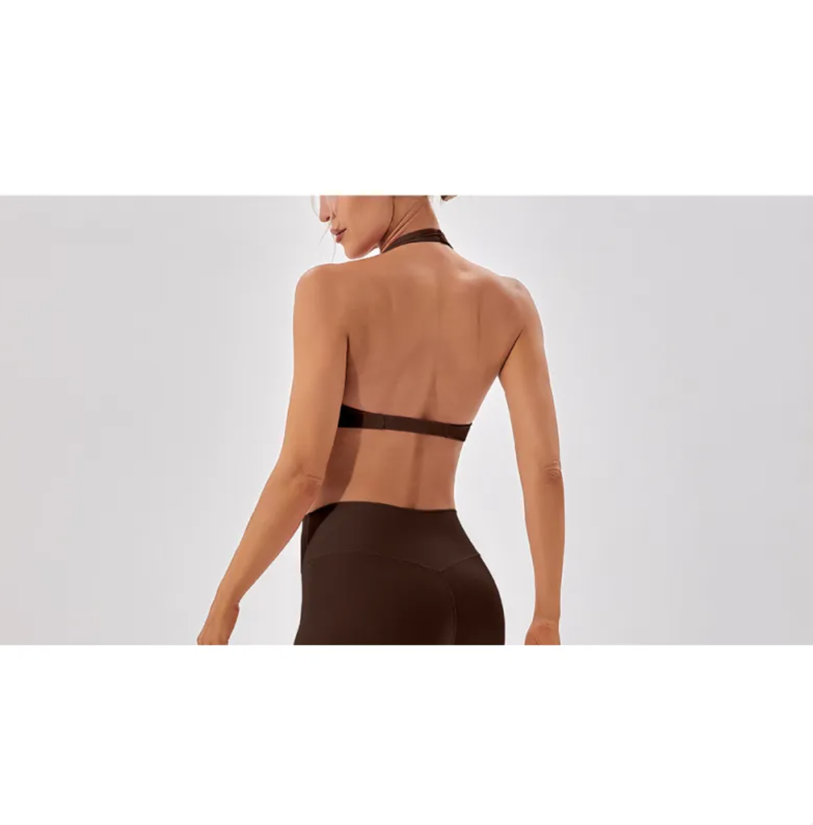 VYVAE Halter Yoga Bra Green - Walking