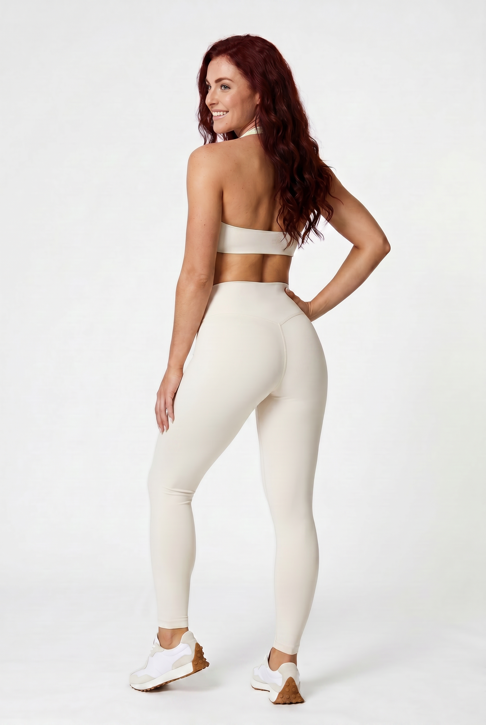 VYVAE High-Intensity Sports Bra Cream White - Studio