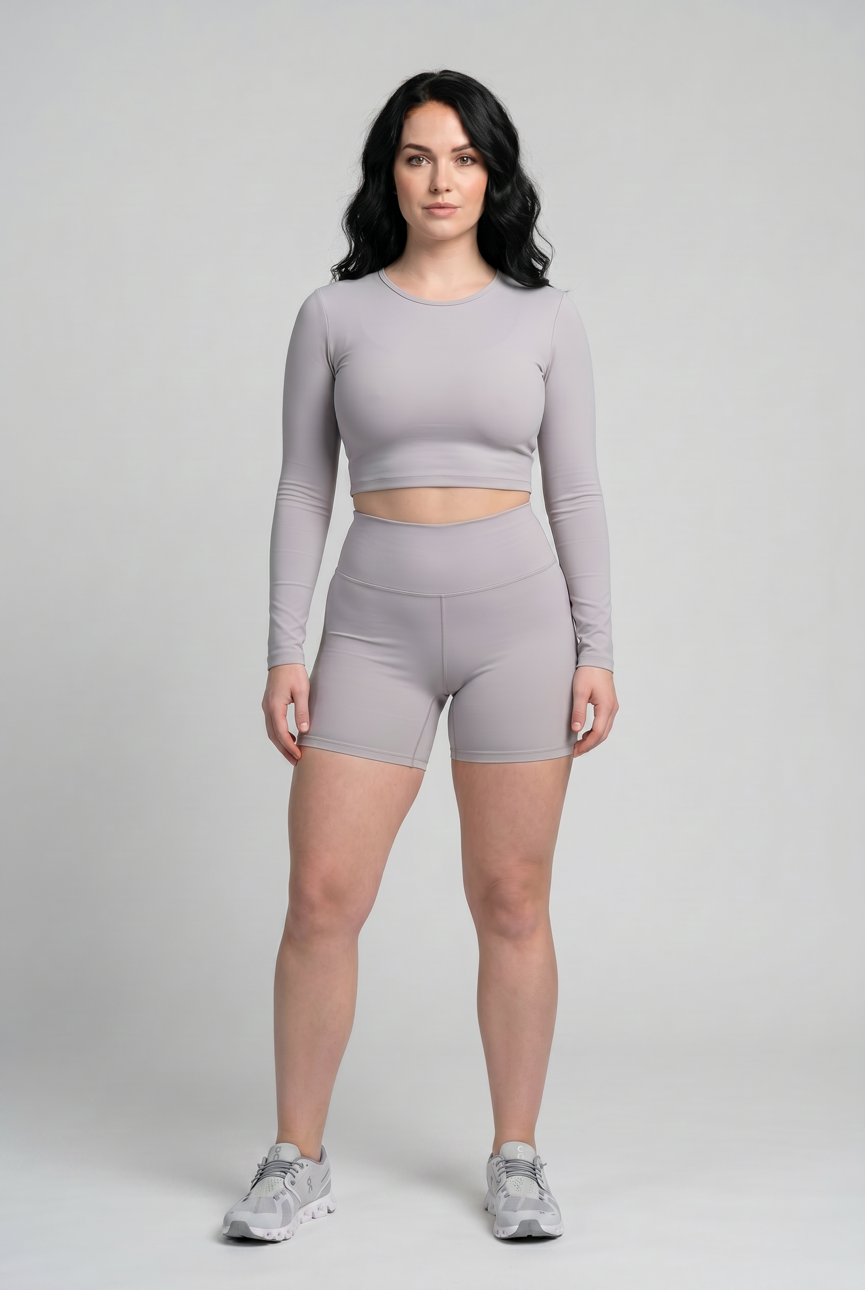VYVAE Long Sleeve Yoga Top Black - Detail