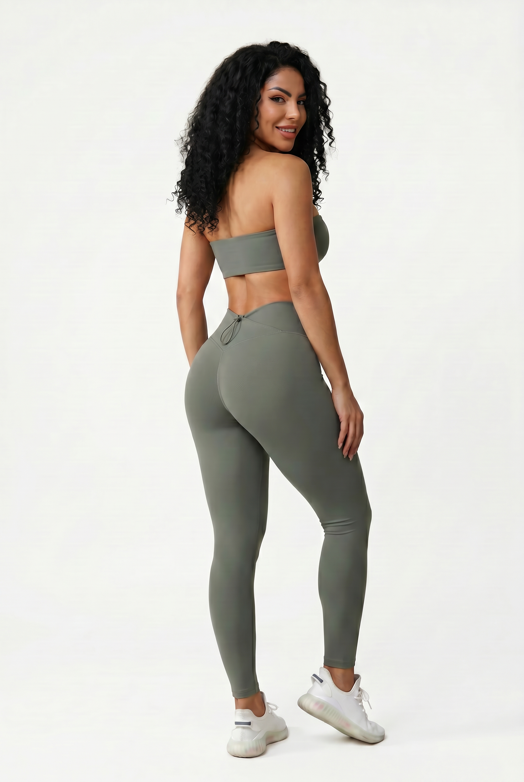 VYVAE Slim-Fit Yoga Suit Pink - Back