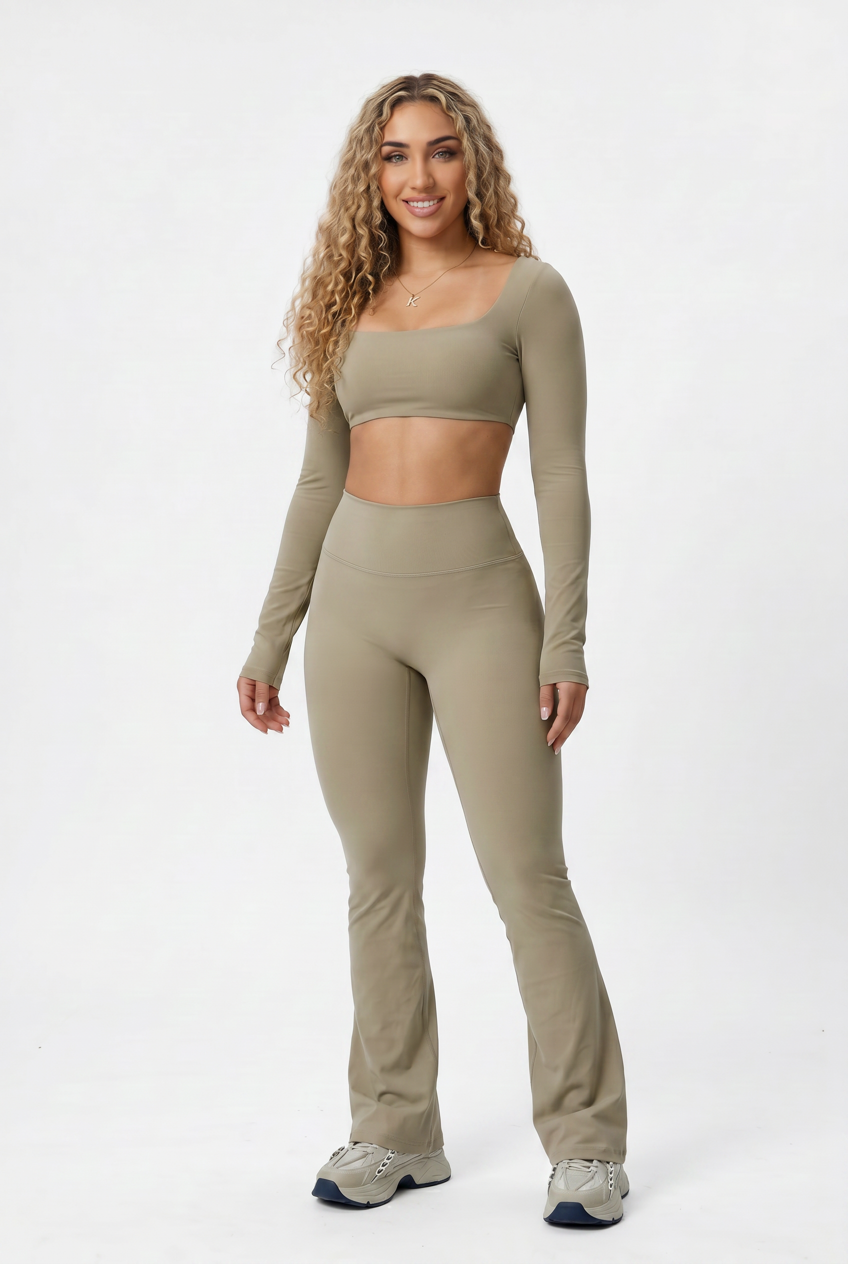VYVAE Nude Feel Yoga Set Camel Brown - Front