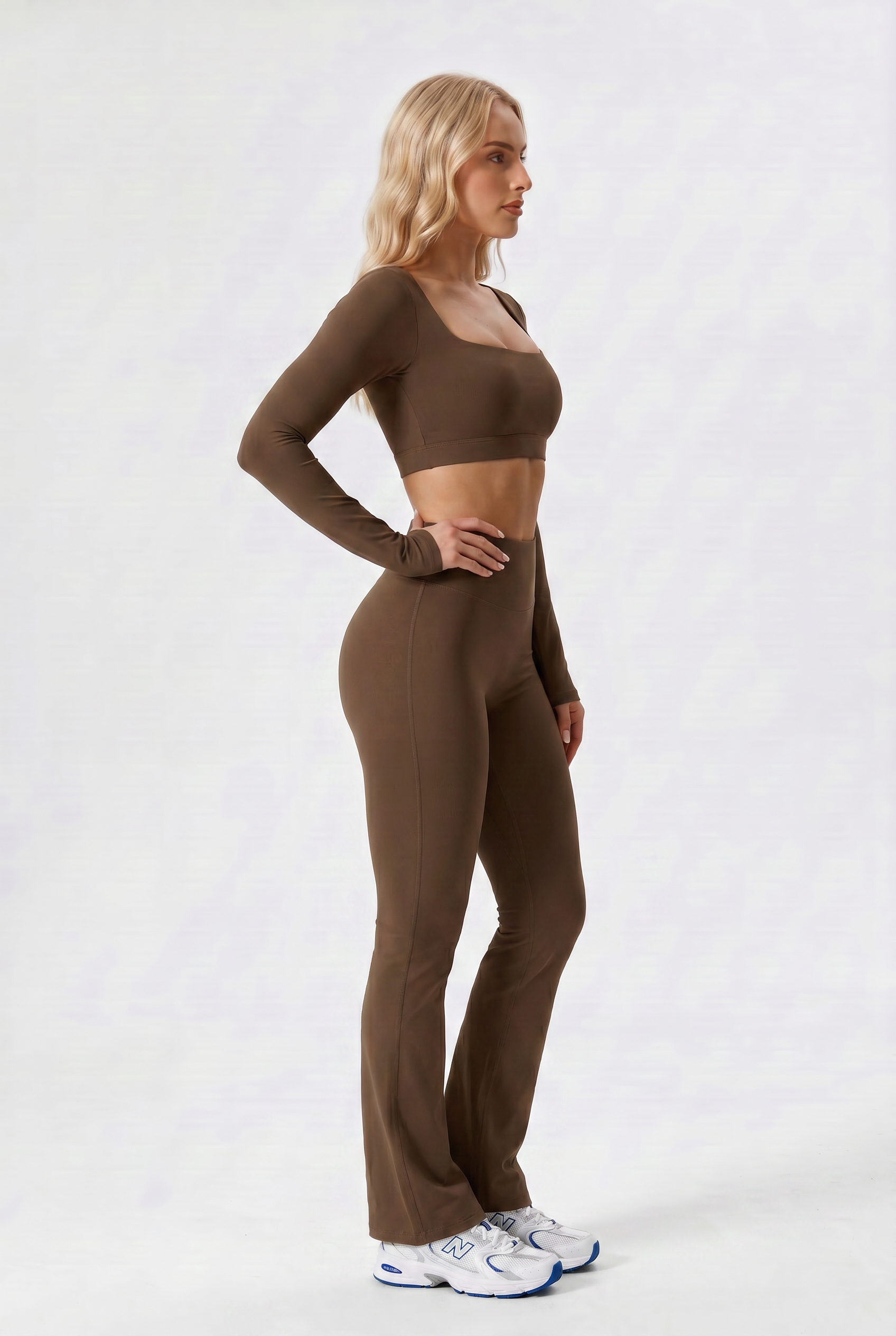 VYVAE Nude Feel Yoga Set Jiao Tea Coffee - Side