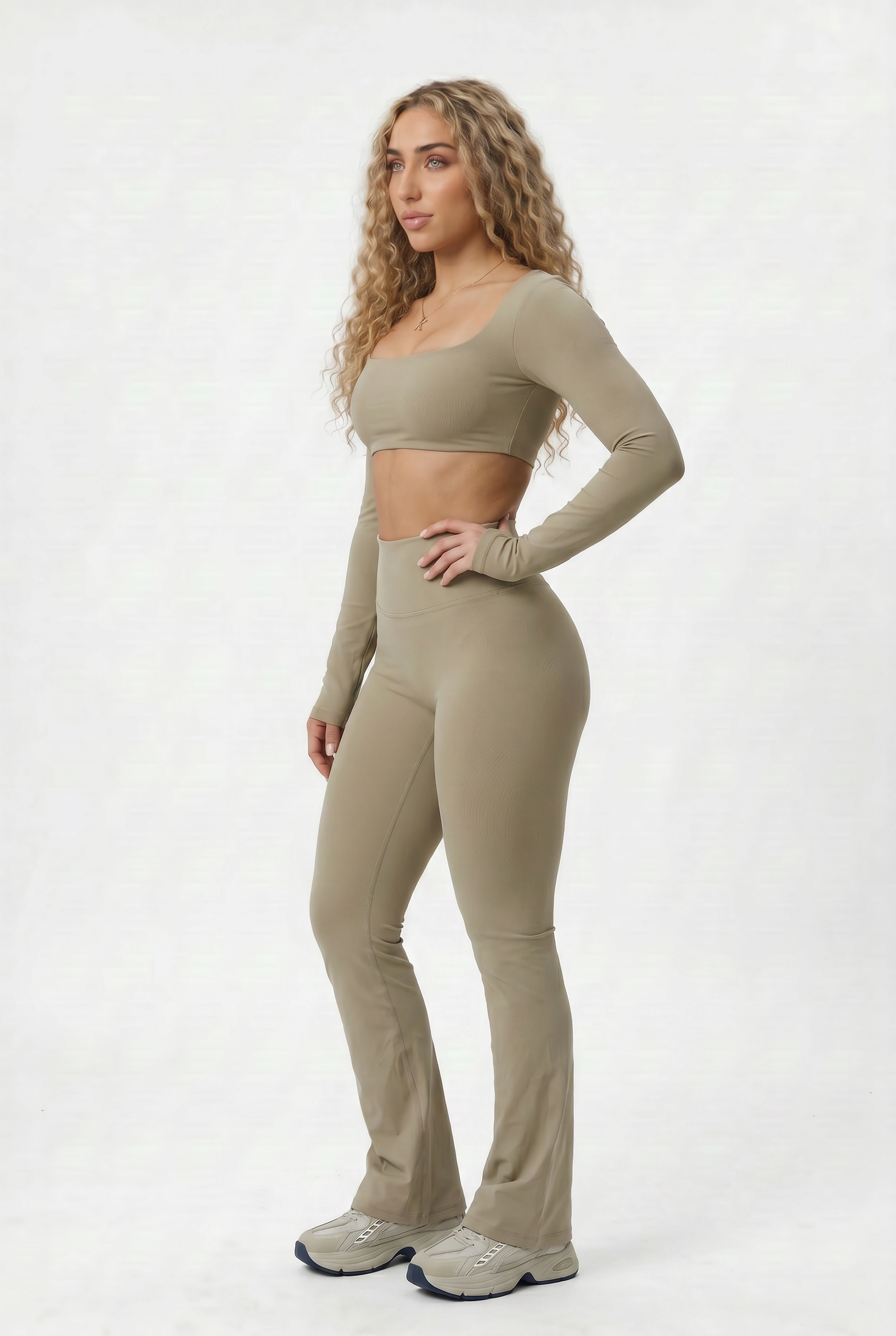 VYVAE Nude Feel Yoga Set Camel Brown - Side