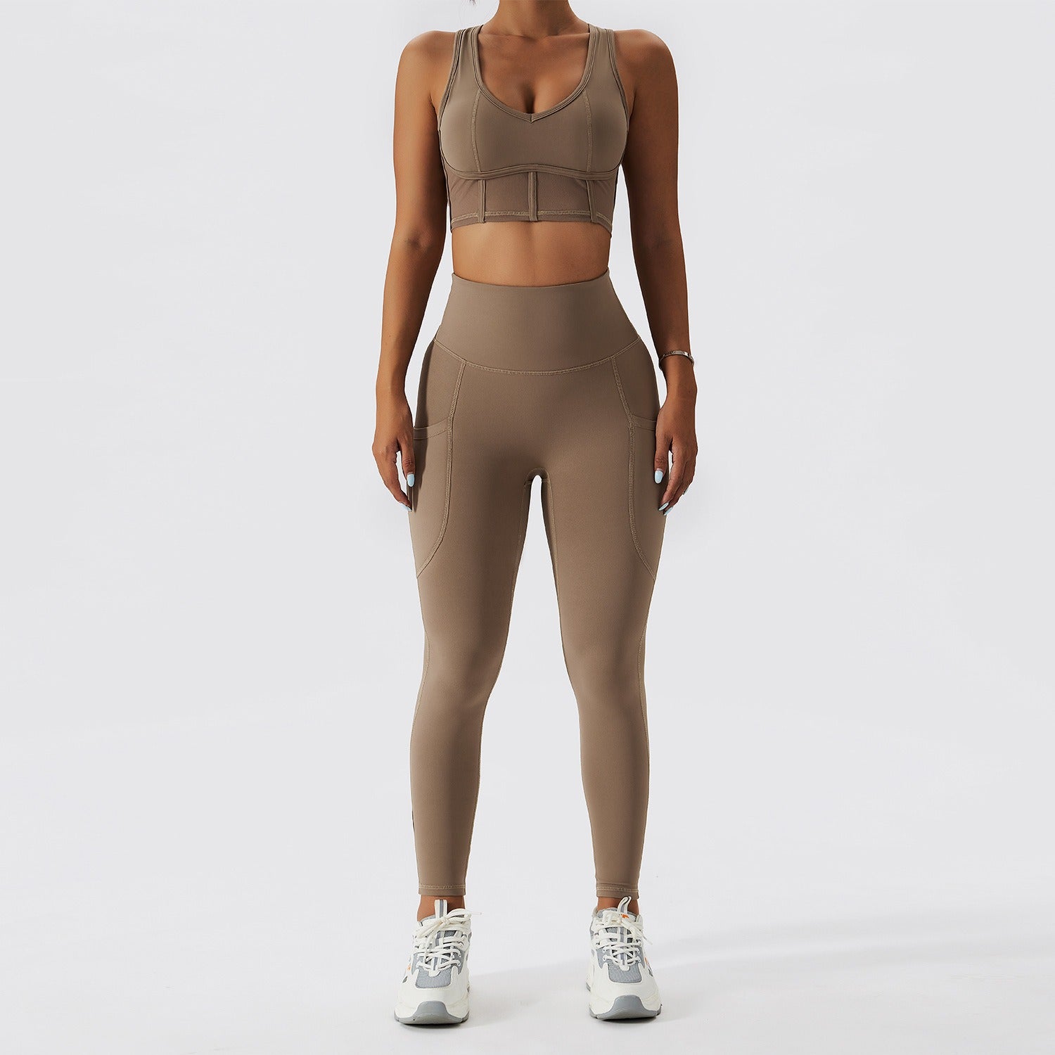 VYVAE Nude Fitness Set Black - Side