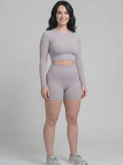 VYVAE Long Sleeve Yoga Top Black - 360 Video